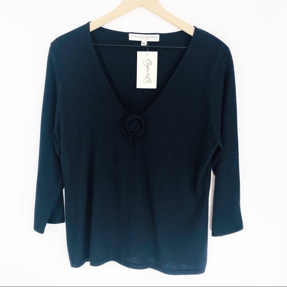 Carolina Herrera 🔥SALE🔥 Carolina Herrera navy cashmere sweater with rosette. NEW - Picture 1 of 6